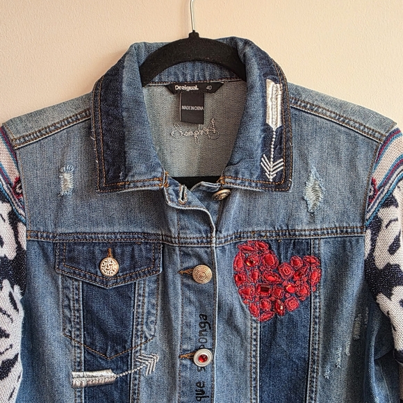 Desigual Gaelle Exotic Blue Denim Jacket with Floral Sleeves and Red Heart M - Picture 5 of 14